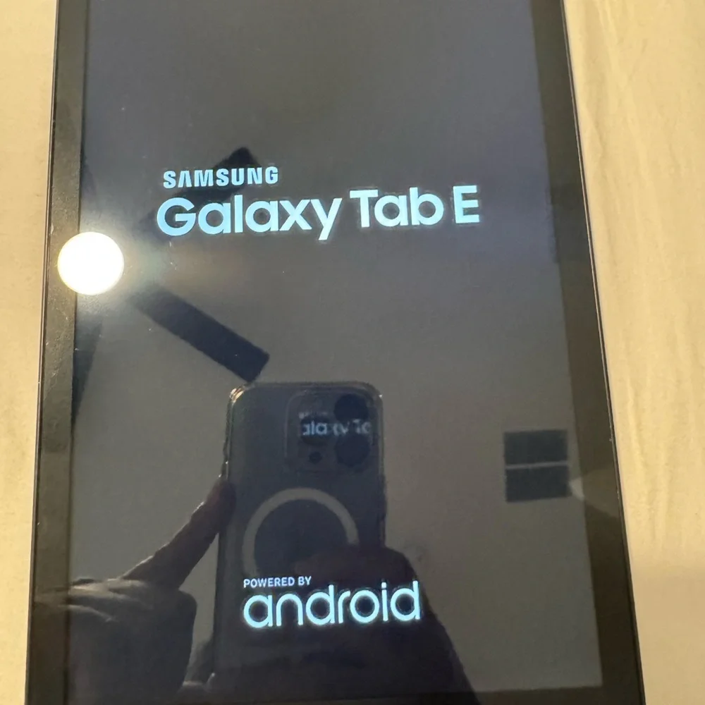 Samsung Galaxy Tab E - Black